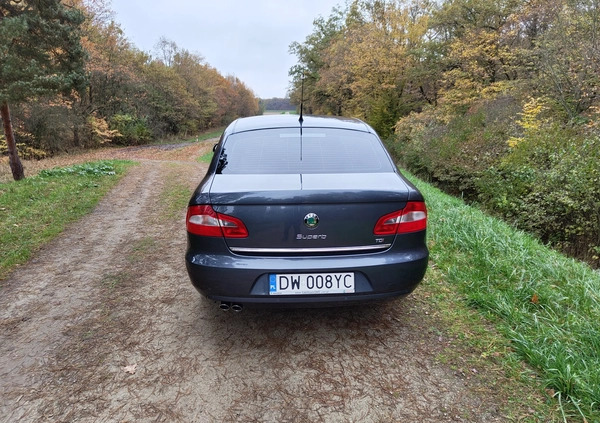 Skoda Superb cena 23500 przebieg: 243750, rok produkcji 2009 z Wrocław małe 79